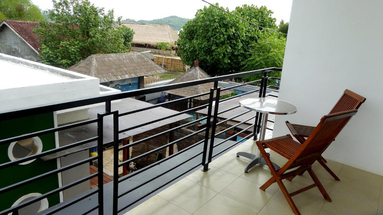 Wave House Gerupuk South Lombok Bed & Breakfast Praya Exterior foto