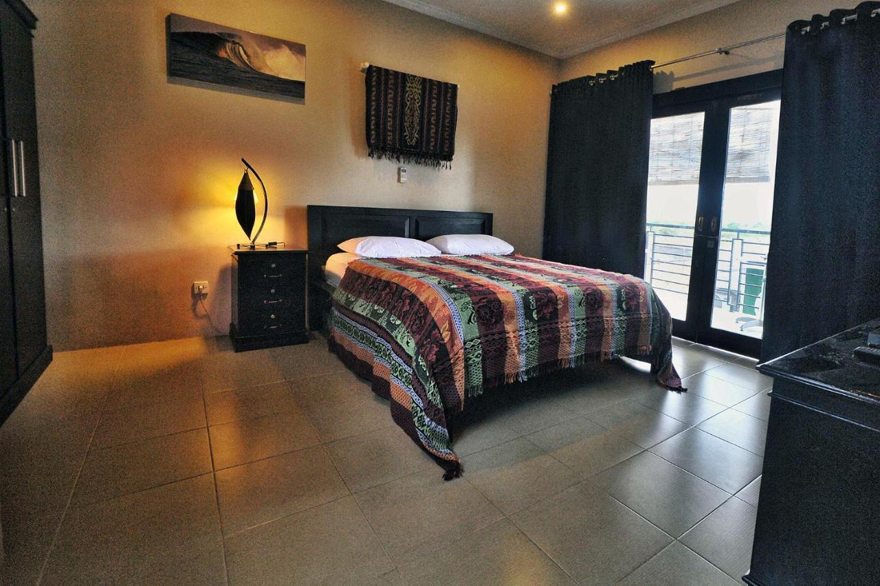 Wave House Gerupuk South Lombok Bed & Breakfast Praya Exterior foto